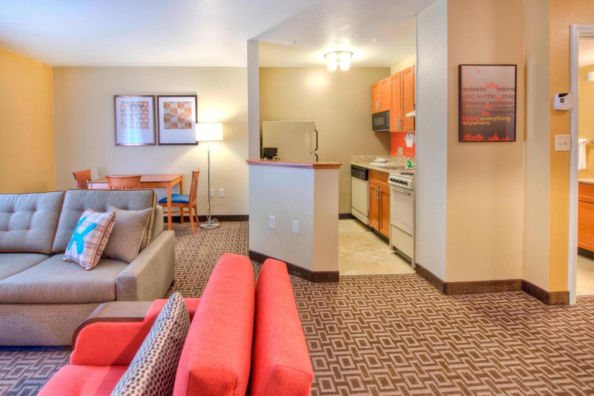 Towneplace Suites Raleigh Cary/Weston Parkway Exterior photo