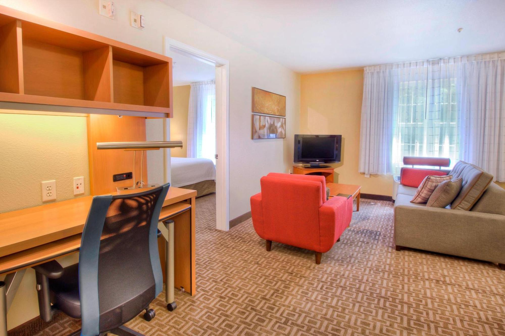 Towneplace Suites Raleigh Cary/Weston Parkway Exterior photo
